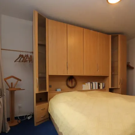 4 Reetdachhaus Diplomatenweg 1 Cc