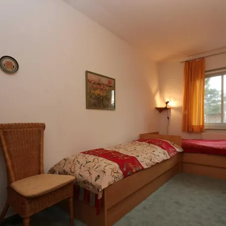 4 Reetdachhaus Diplomatenweg 1 Cc *